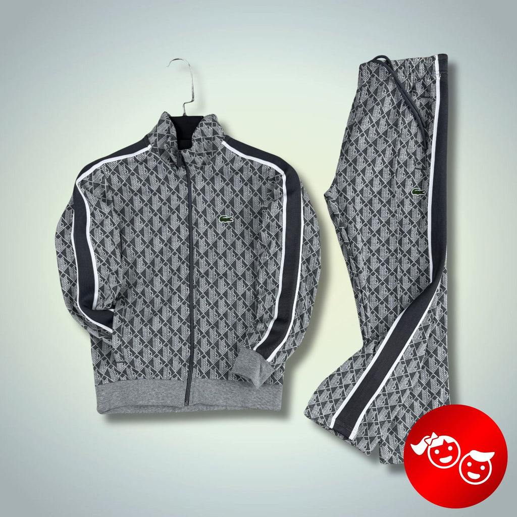 Παιδική φόρμα Lacoste, Jacquard Monogram, γραφίτης, Model 2025. Premium ποιότητα