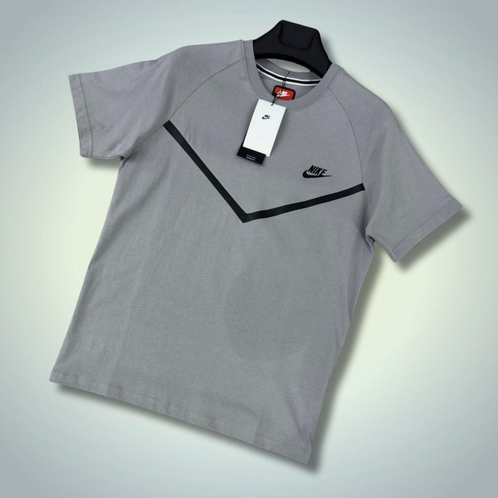 Ανδρικό μπλουζάκι Nike Tech Fleece, γκρι. Μοντέλο 2024. Premium ποιότητα