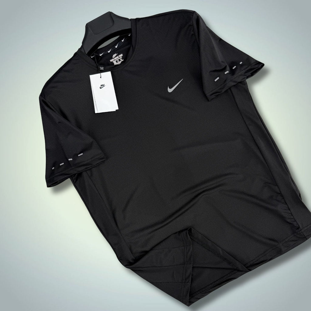 Ανδρική αθλητική μαύρη μπλούζα Nike. Premium ποιότητα