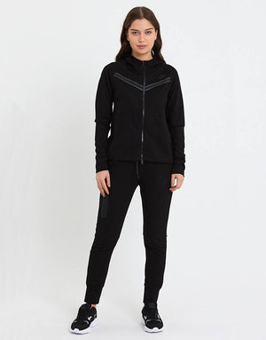 Women Nike tech fleece