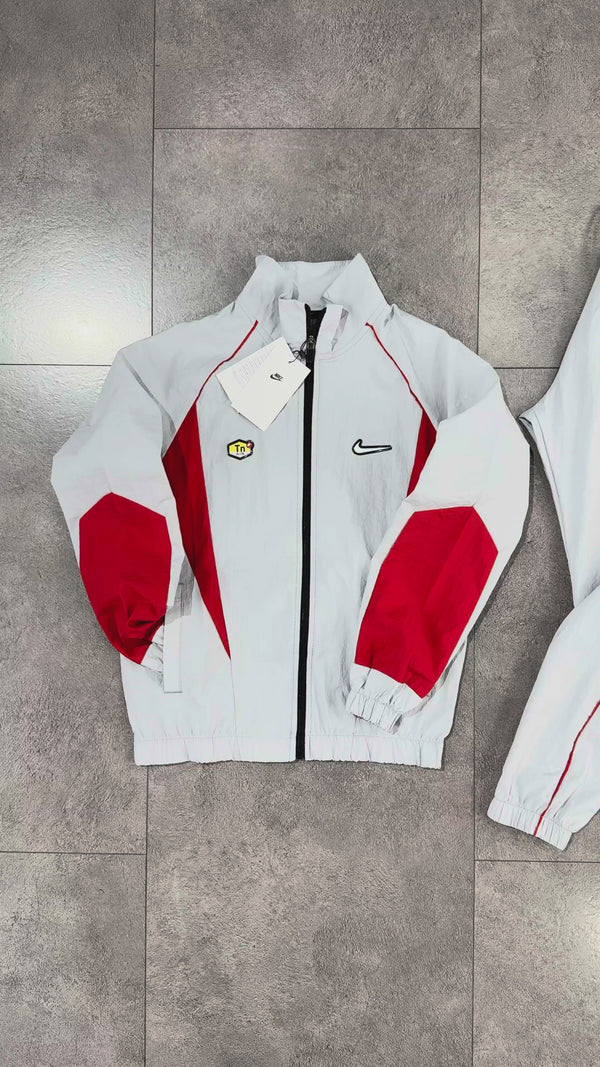 Nike TN παιδικό αδιάβροχο αθλητικό σετ, ανοιχτό γκρι - κόκκινο. Premium ποιότητα