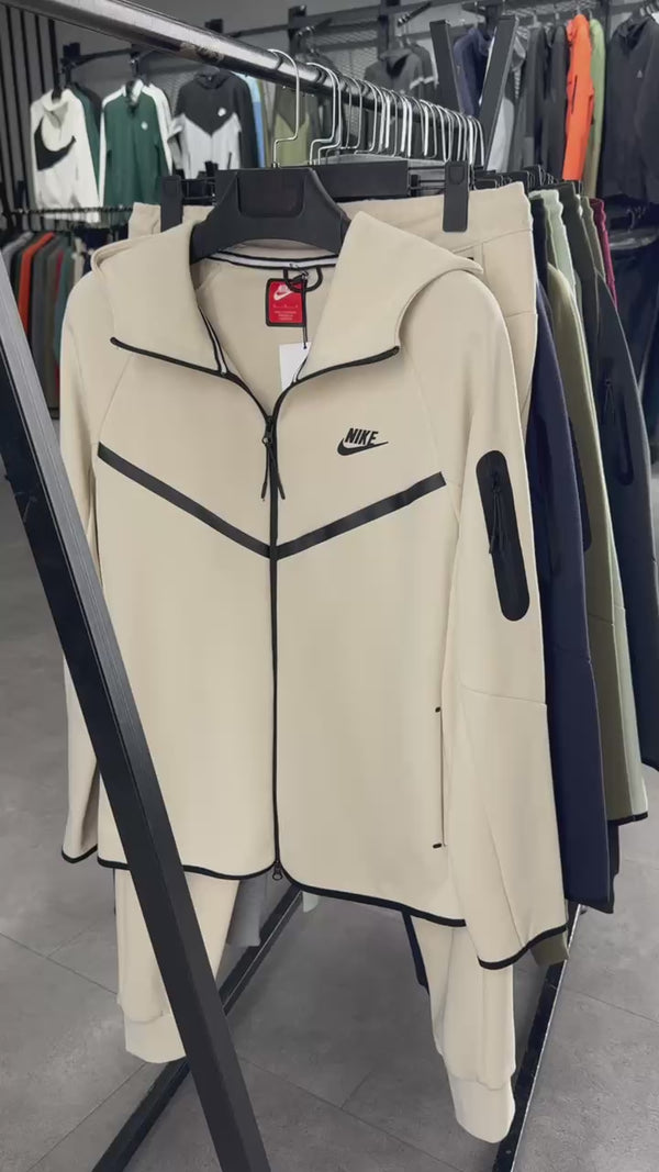 Αθλητικό σετ Nike Tech Fleece, γραφίτης. Μοντέλο 2024. Premium ποιότητα