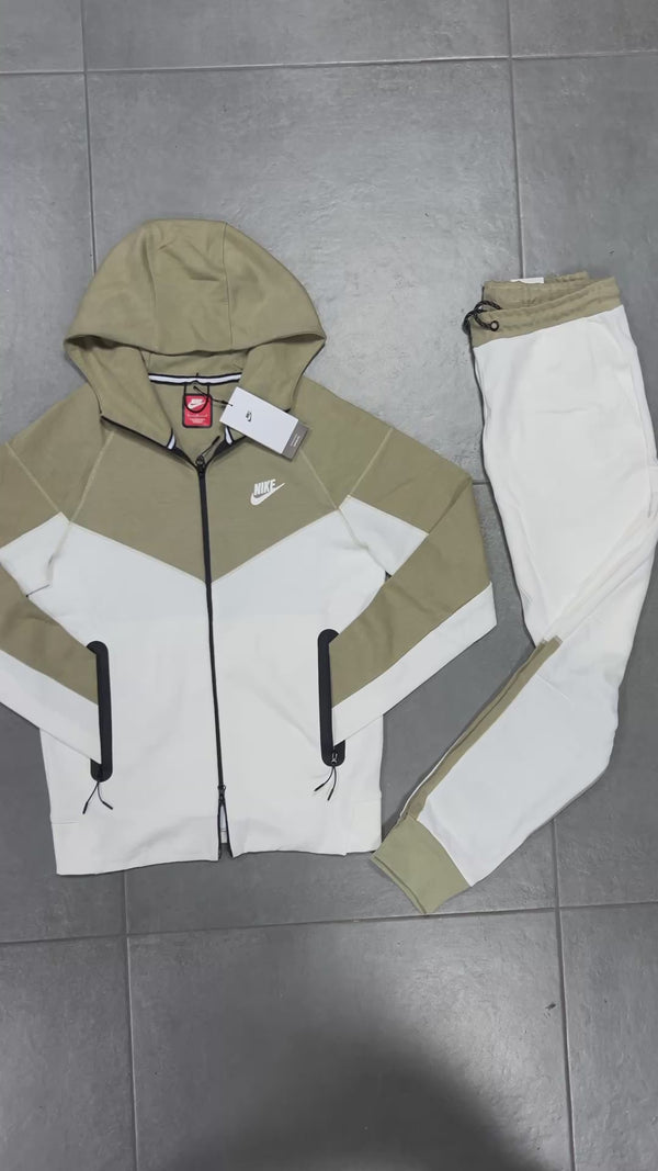 Ανδρική αθλητική φόρμα Nike Tech Fleece πράσινη και λευκή. Μοντέλο 2023. Premium ποιότητα