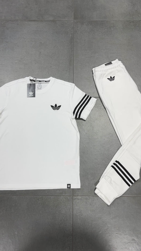 Adidas αθλητική ανδρική φόρμα, λευκό. 
Υψηλής ποιότητας
